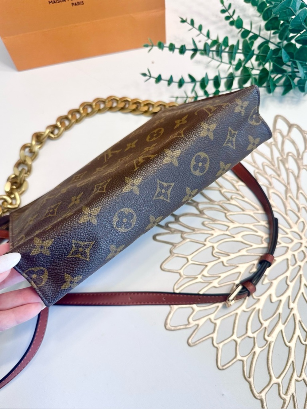 Louis Vuitton Monogram Clutch - Picture 5 of 16